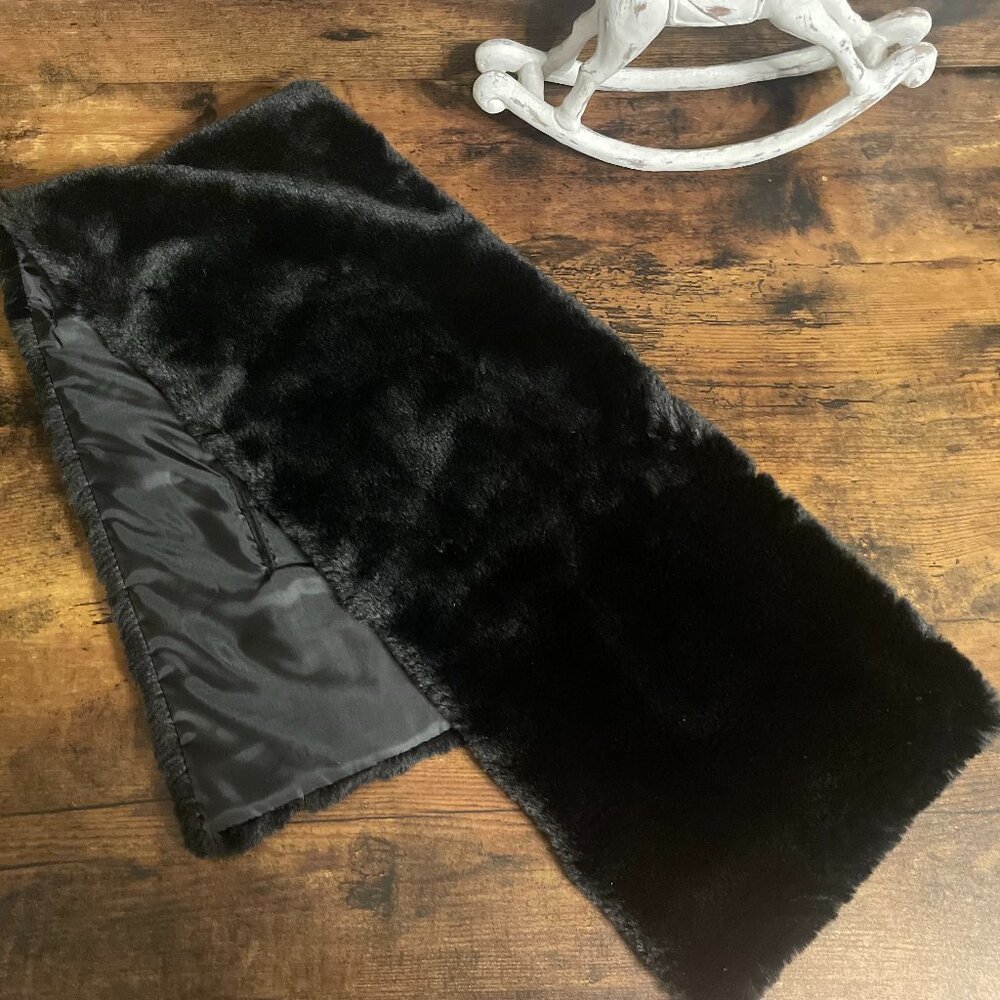Short, Faux Fur Scarf